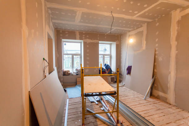 Best Drywall Sanding and Smoothing  in East Massapequa, NY